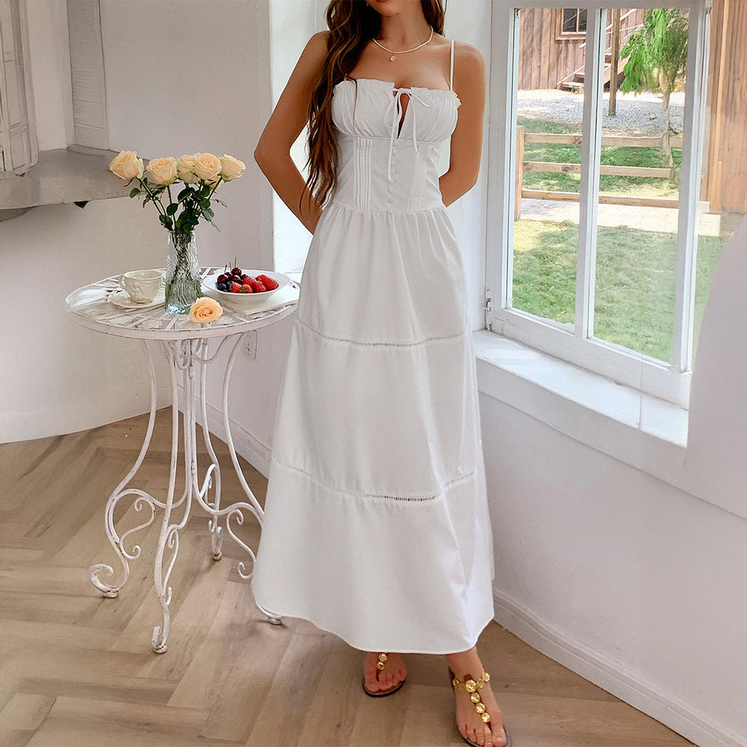Elegant maxiklänning för dam med snörning och somrig design i lätt material