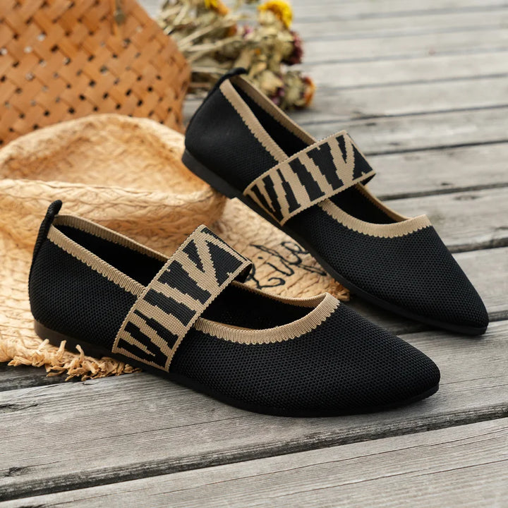 Beiga loafers och damskor för en stilren och avslappnad vardagslook