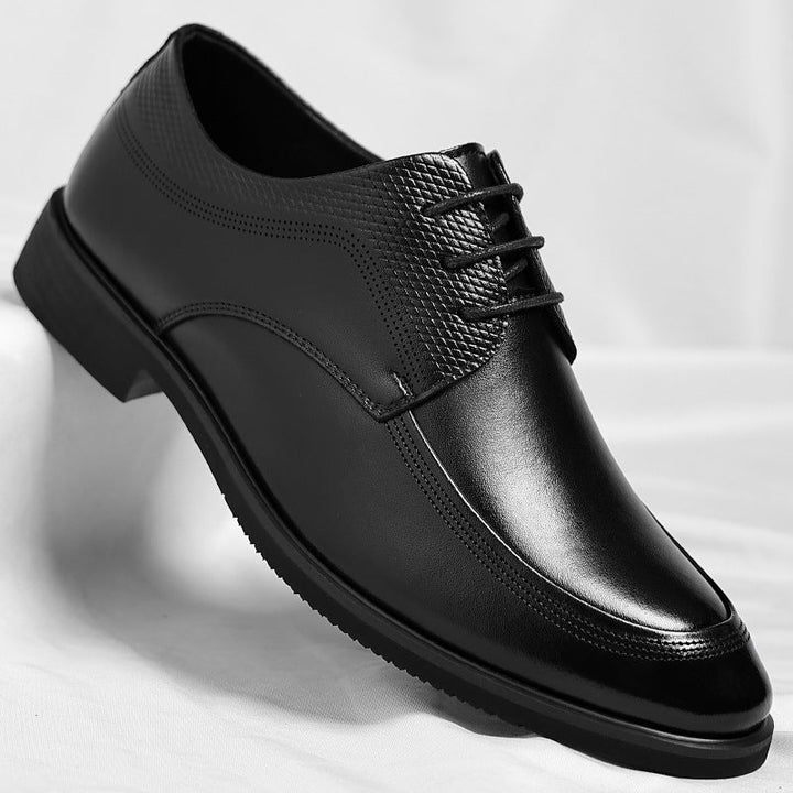Svarta oxfordskor med elegant och blank finish