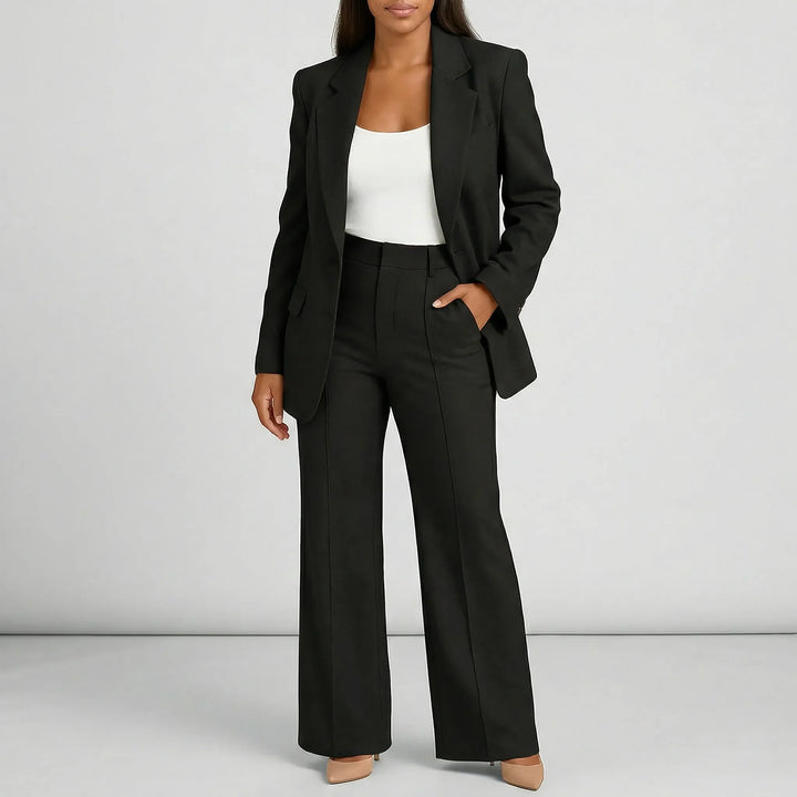 Tvådelat set för dam med skräddarsydd blazer och eleganta byxor
