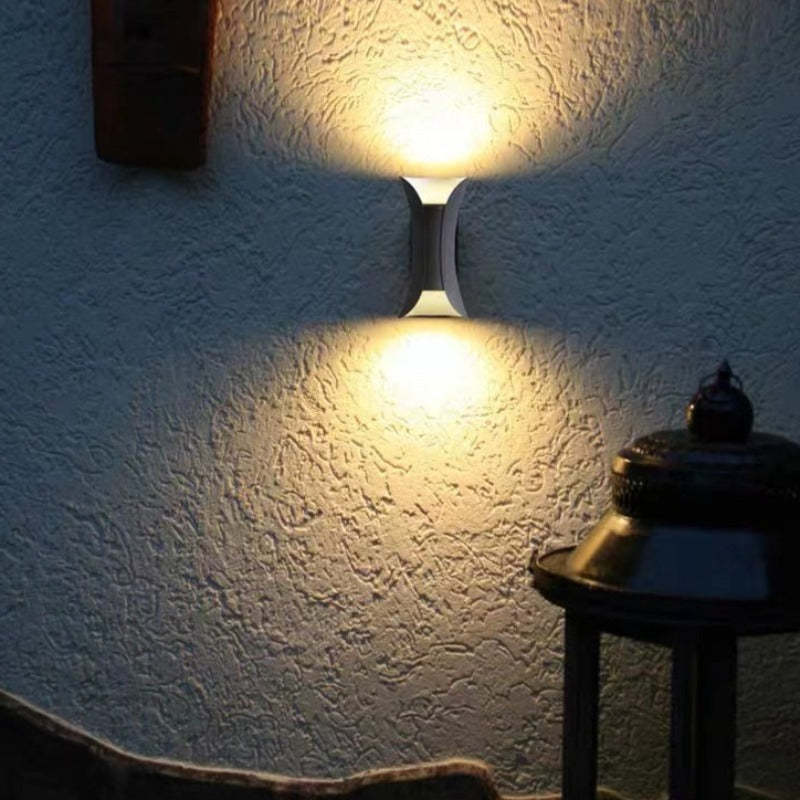 Modern fasadbelysning med effektiv LED belysning för utomhusmiljö