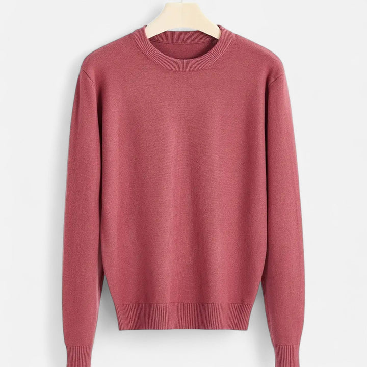 Slim fit stickad tröja i herrmodell med klassisk rund hals