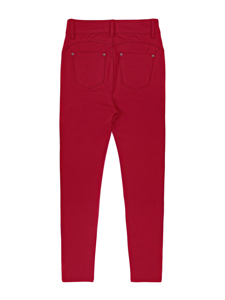 Moderna damjeans med slimmad passform visade bakifrån