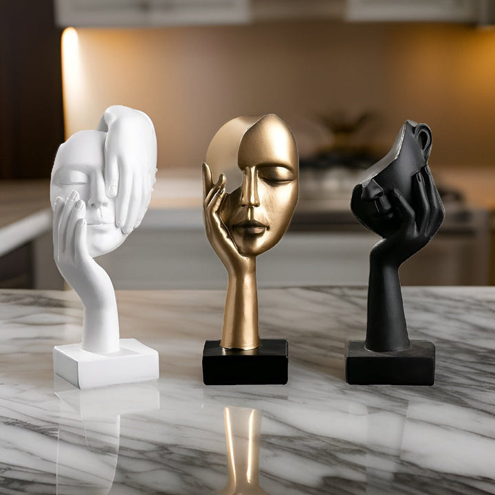 Stilren abstrakt skulptur Nordic Mind i harts, konst för inredning med unikt tankesätt.