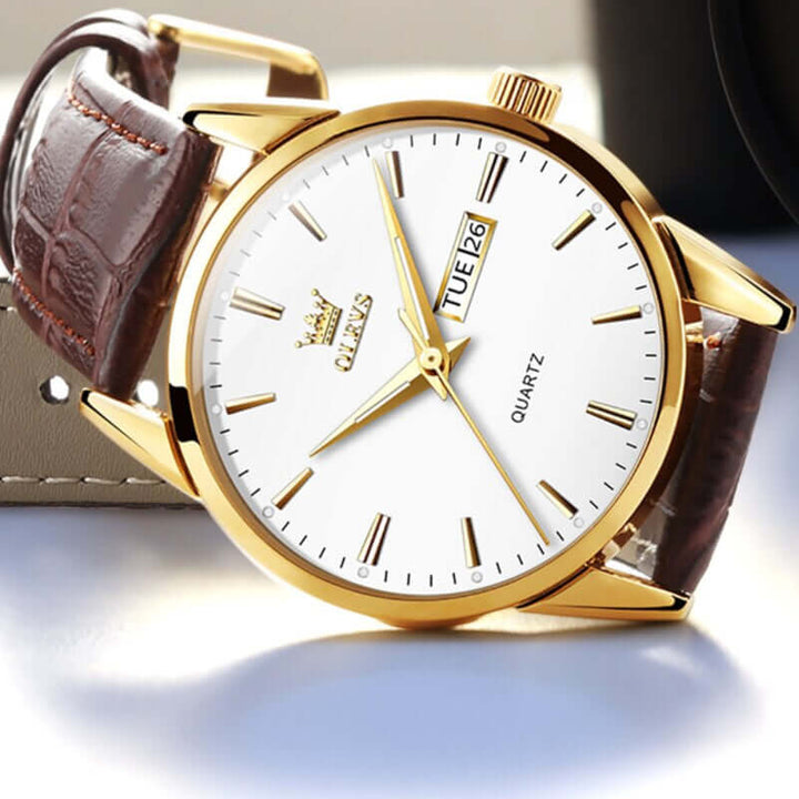 Elegant Klocka med Tidlös Design