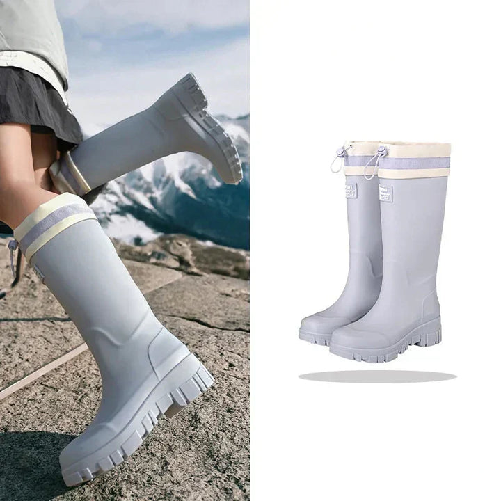 Mode med funktion: Arlena retro damregnstövlar matchar höstkläder. Vattentäta & halkfria.