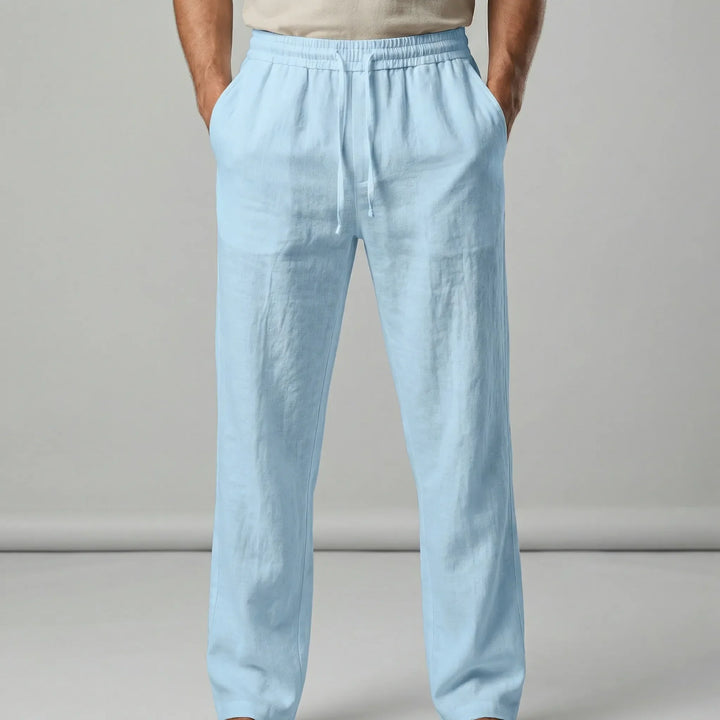 Luke-modellen: avslappnade smart casual herrbyxor. Perfekta vardagsbyxor med modern komfort.