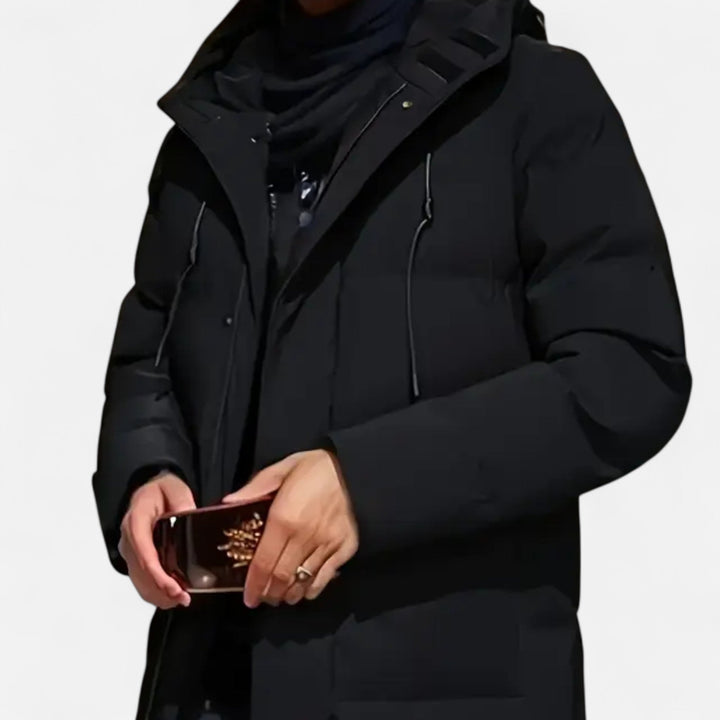 Mörk vinterjacka för herrar med varmt foder och mysig huva