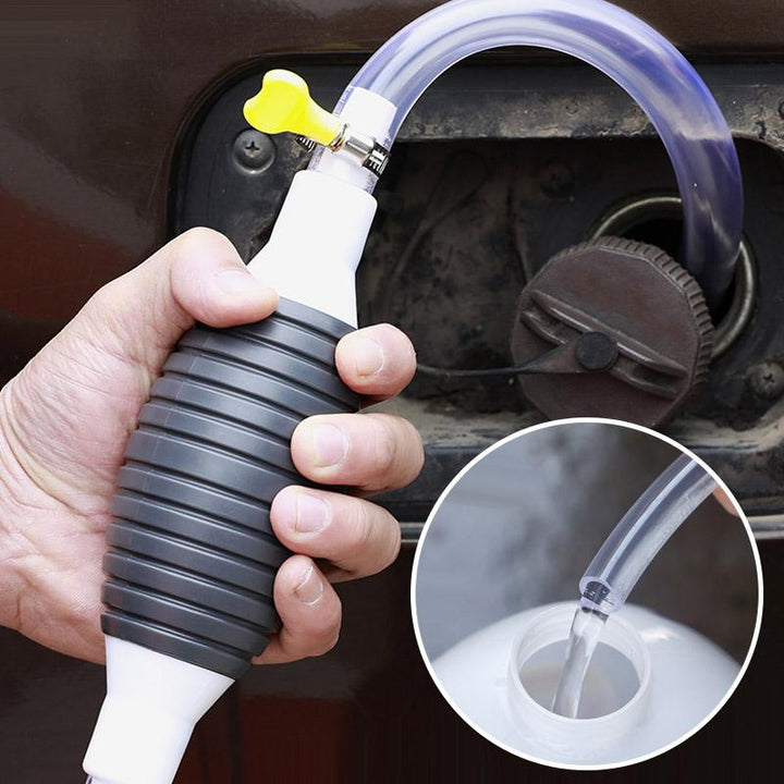 "Bärbar bilbränslepump med slitstark PVC, 1.5 m slang. Idealisk för enkel vätsketransfer av bensin, olja, vatten."