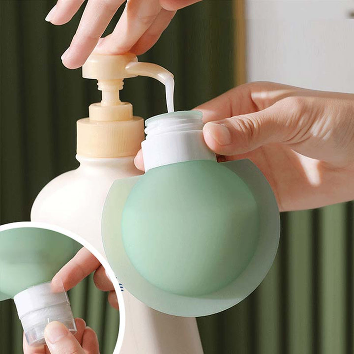 Bärbar silikonflaska för resor med stor öppning, lätt att fylla. Perfekt accessoar för schampo och lotion på resan.