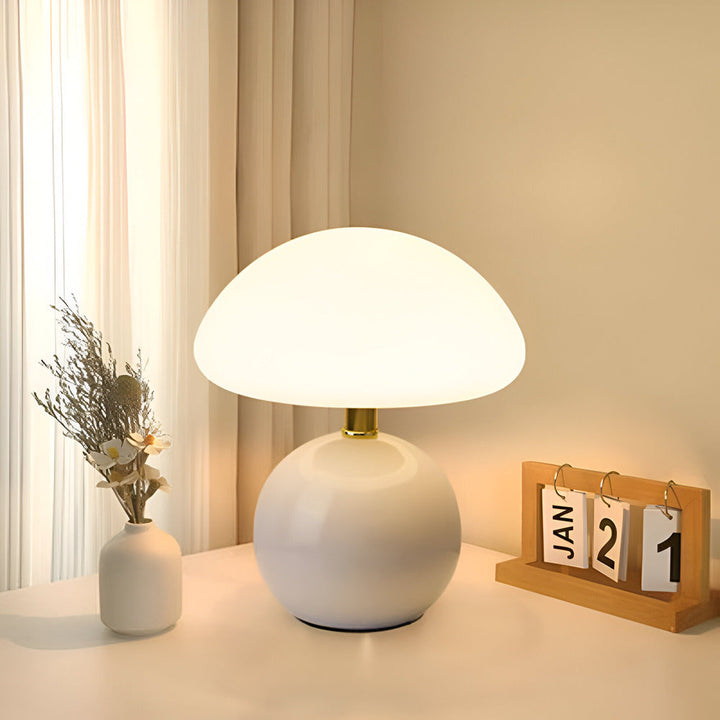 Stilren bordslampa: svamplampa med LED, perfekt som sovrumslampa eller dekorativ inredningsdetalj.