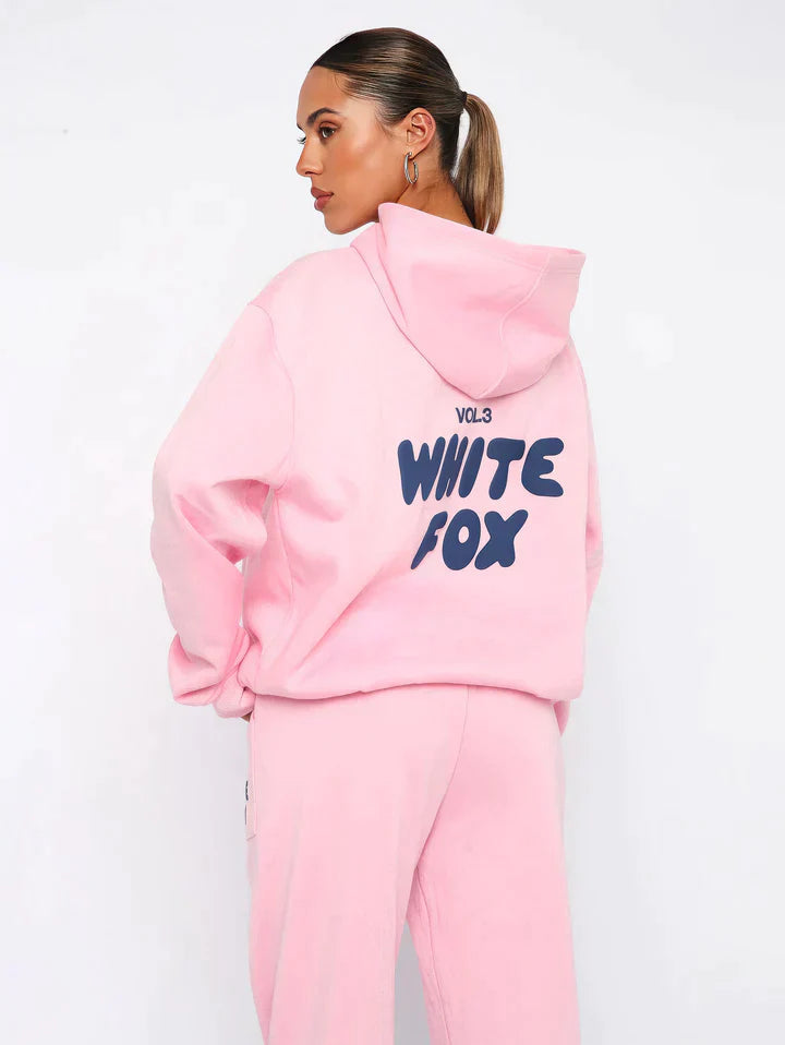 Dam hoodie pullover från Elise träningsset. Perfekt höstmode för vardag, fritid & en bekväm, aktiv livsstil.