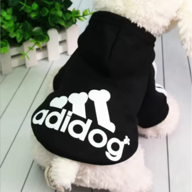 Bekväm och varm hundhoodie för din bästa vän. Perfekt hundtröja och husdjurskläder för kyliga dagar.