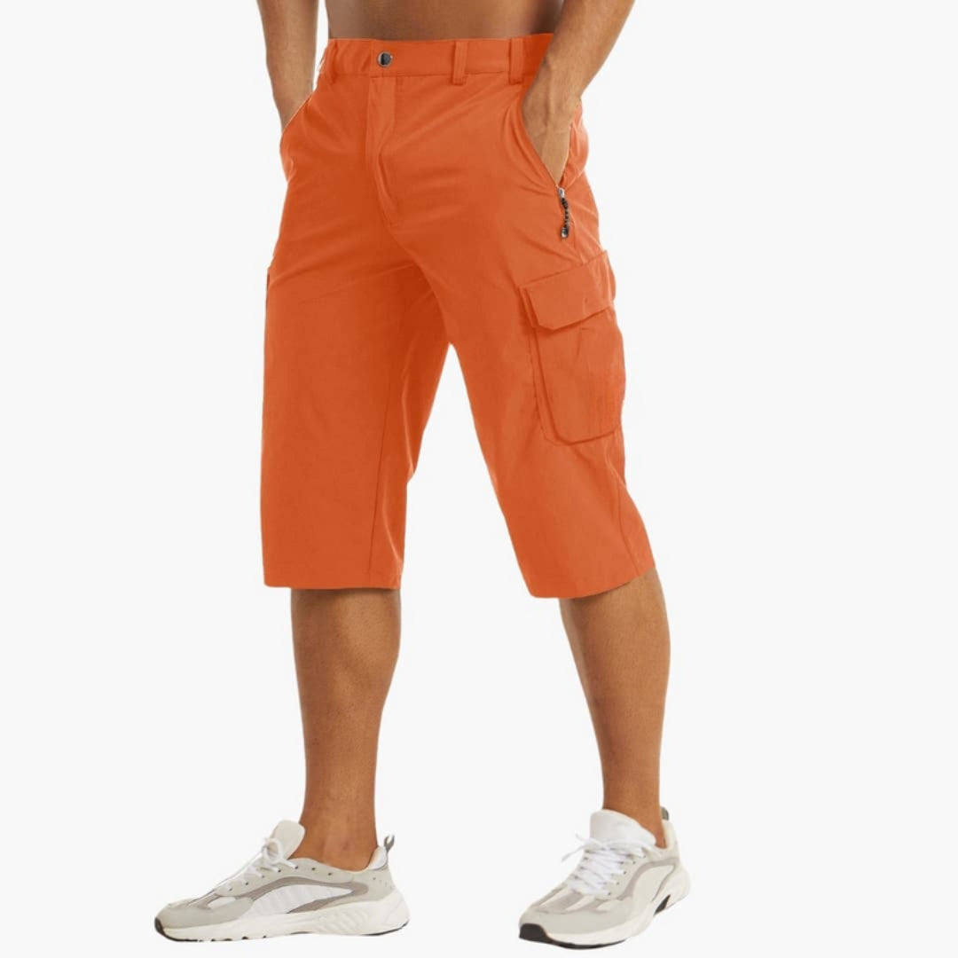 Herrarnas bekväma cargo shorts med praktiska fickor. Rakpassform, mångsidiga för sommar och fritid.
