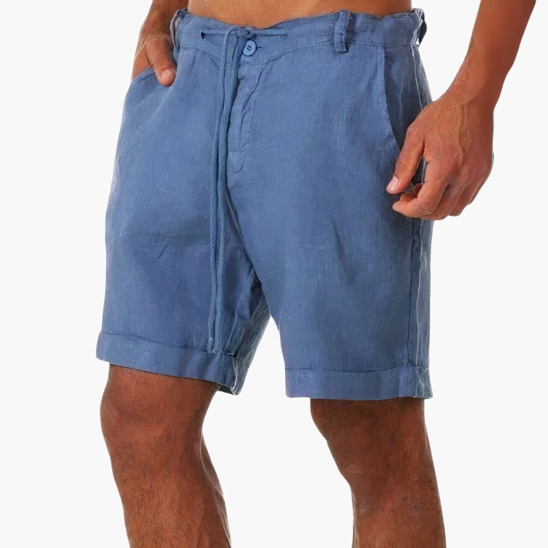 Herrshorts med dragsko och praktiska sidofickor. Idealiska som sommarshorts för en avslappnad stil.