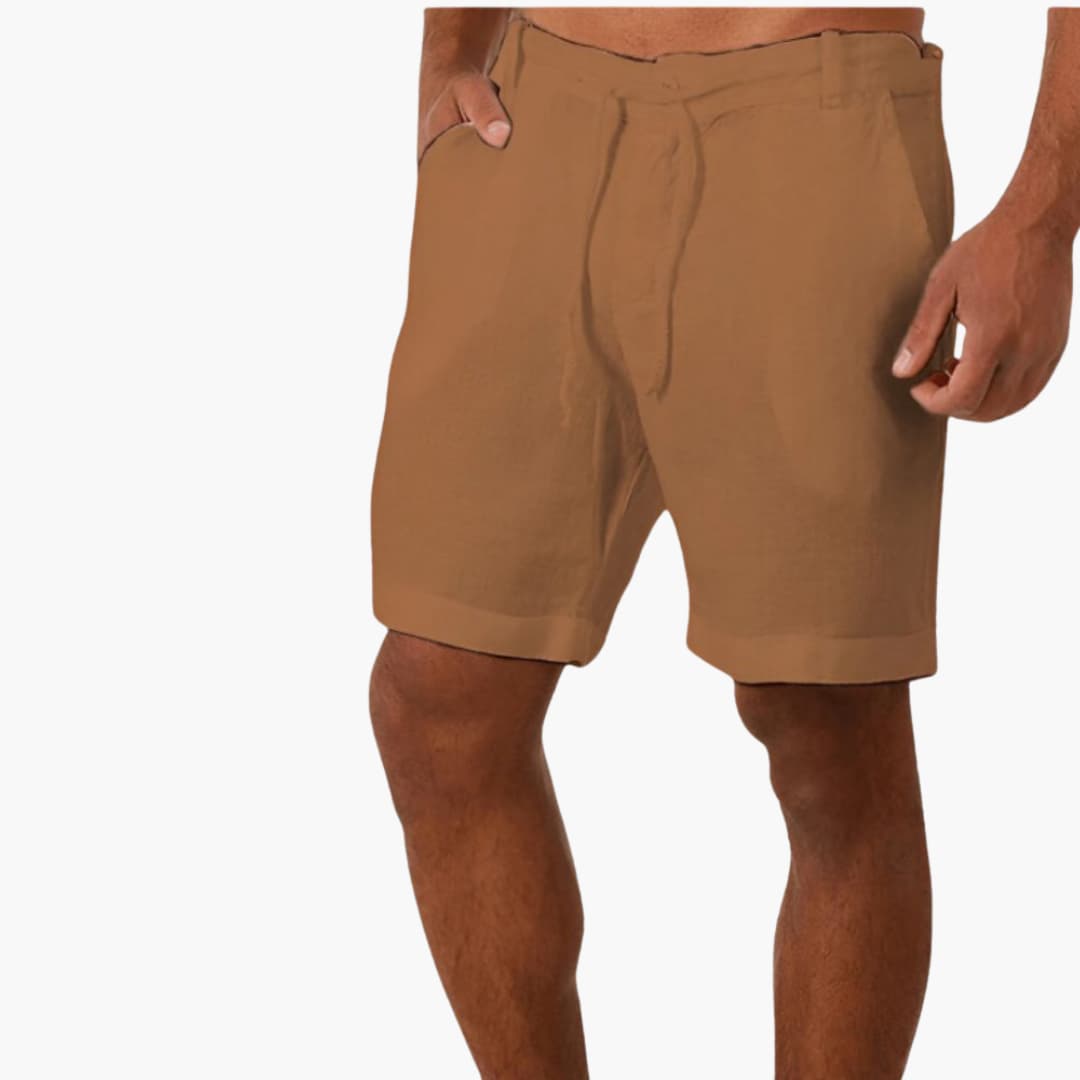 Stilrena herrshorts med dragsko, enfärgade för mångsidig användning. Bekväma casual shorts för herr.