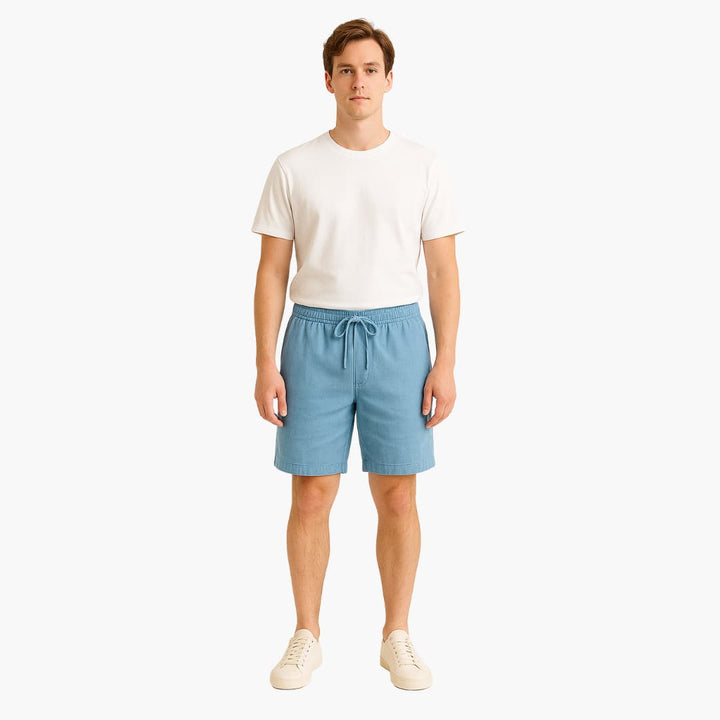 Stilfulla och bekväma herrshorts med elastisk midja och justerbar dragsko, optimala för sommar och vardag.