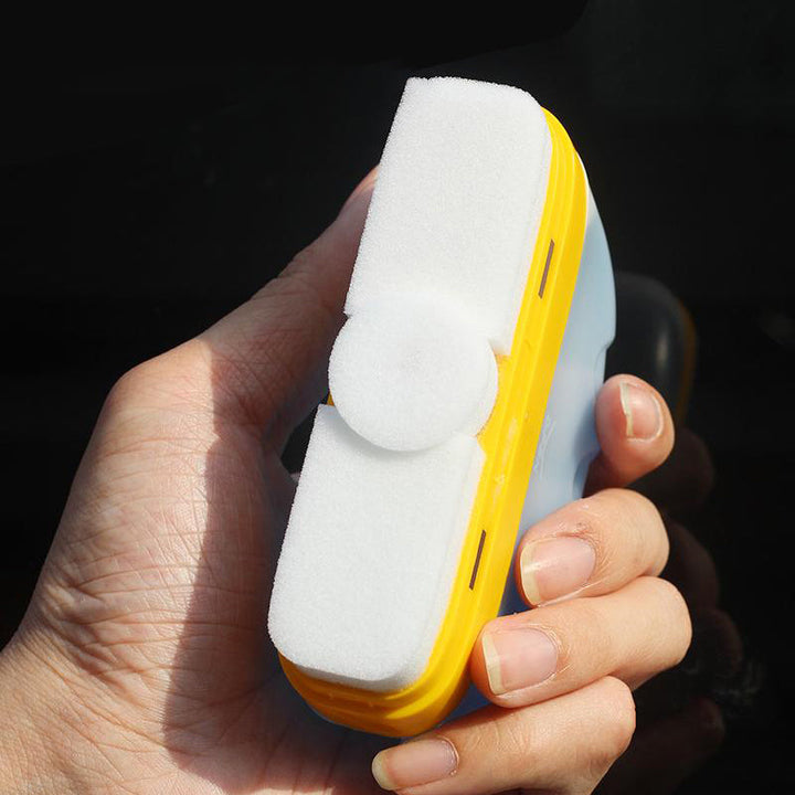 "Bilglas oljeborttagare och hydrofobisk beläggning, flaska på 120ml med klar vätska för ren och tydlig sikt i alla väder."