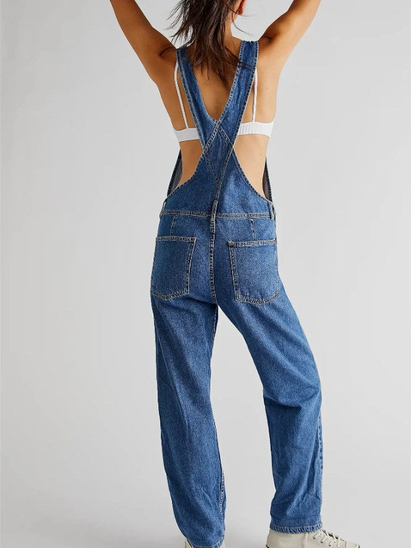 Dam jeansoverall i klassisk denim; tidlös komfort för avslappnade dagar och vardagsbruk.