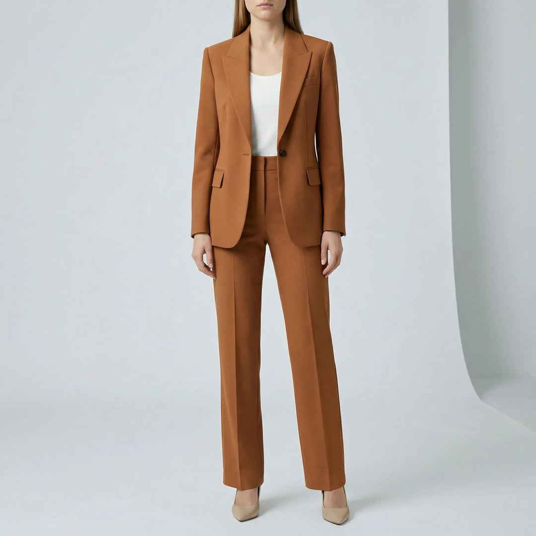 Kvinnligt tvådelat set, Zara. Mångsidigt damset för vardagskläder, bekvämt och i casual mode.