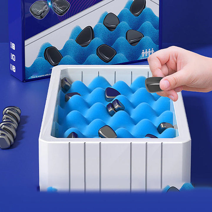 Blå magnetiska schackpjäser för barn, ergonomiska och släta, perfekta för strategisk lek och kognitiv utveckling.