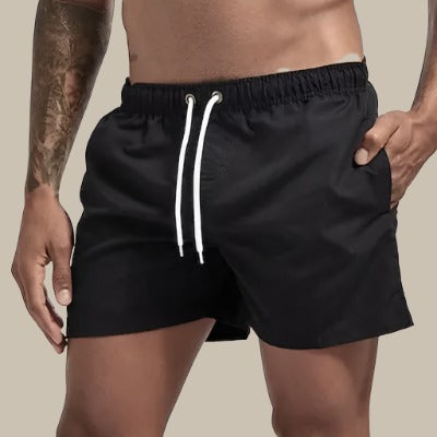 Badshorts i herrmode med snabbtorkande funktion för soliga dagar