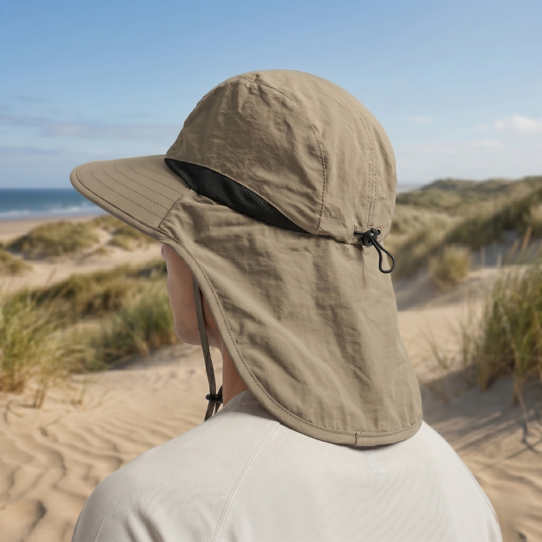 Grön sommarhatt med långt nackskydd för friluftsliv och soliga dagar utomhus