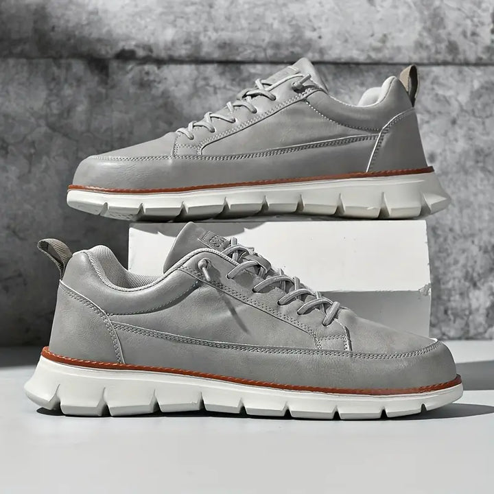 Slitstarka och lätta sneakers för vardagsbruk för män