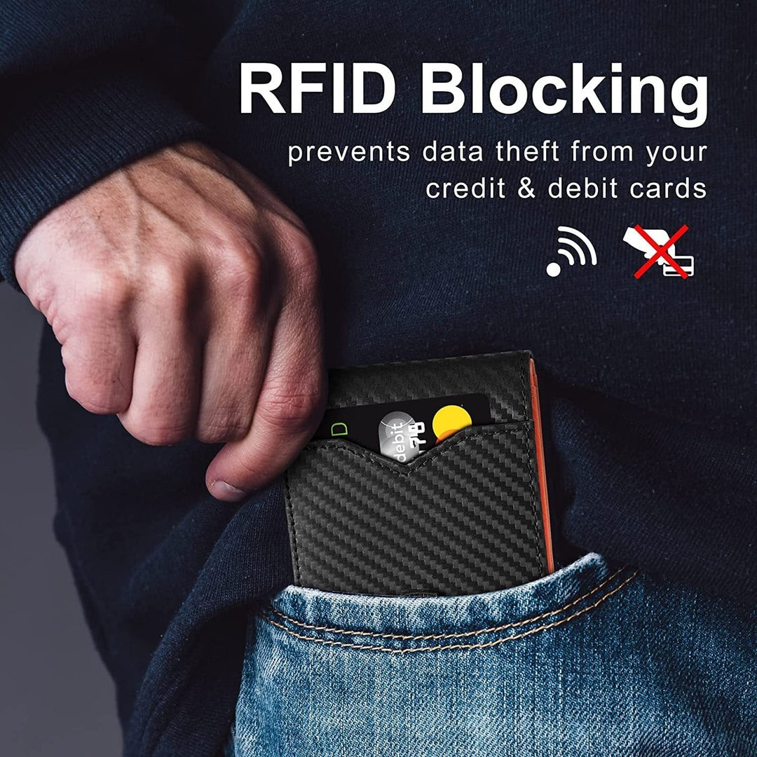 Kolfiber svart RFID-plånbok som placeras i bakfickan