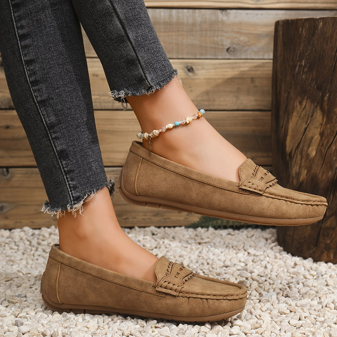 Snygg fotbeklädnad för kvinnor i klassisk loafers-stil