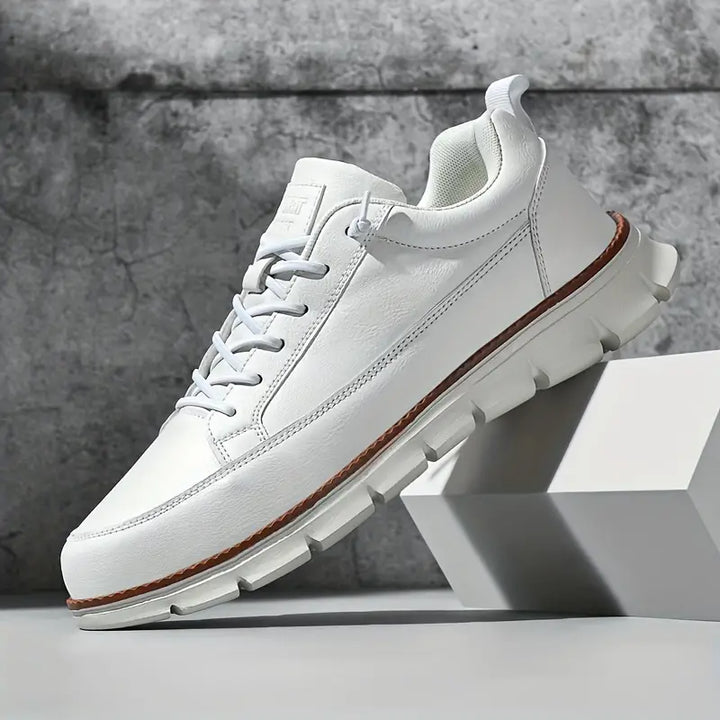 Stödjande herrsneakers i snygg vardagsdesign med bra fotstöd