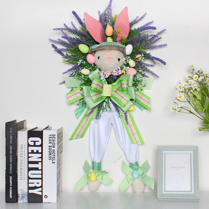 "Charmig påskhare krans i färgglad plast, lämplig för dörrar och trädgårdar. Påskdekoration för inomhus och utomhus."