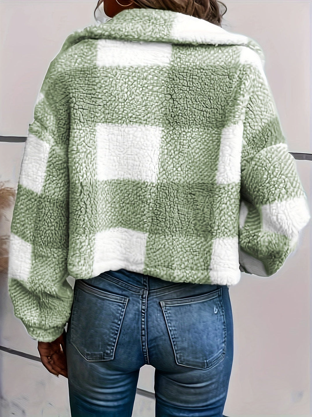 Varm ytterkläder dam i mjuk teddy med rutdesign