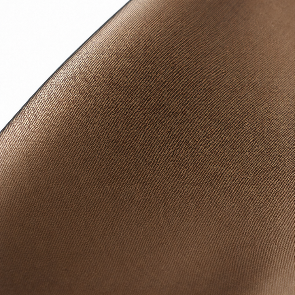 Stilrena vintertights för damkläder med naturlig transparent look och värmande insida