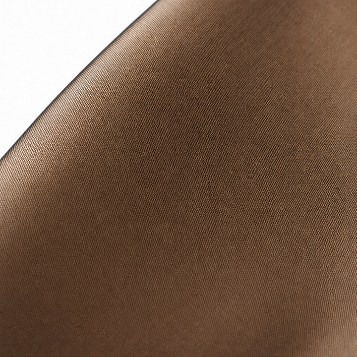 Stilrena vintertights för damkläder med naturlig transparent look och värmande insida
