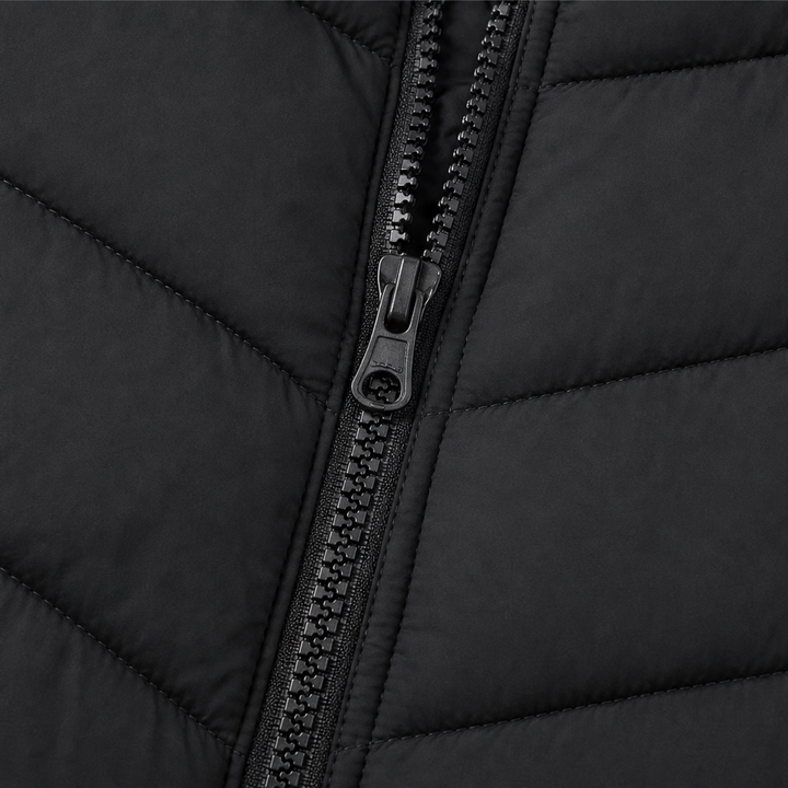 Beige damväst med ståkrage som visar axelparti och snygg skräddarsydd passform