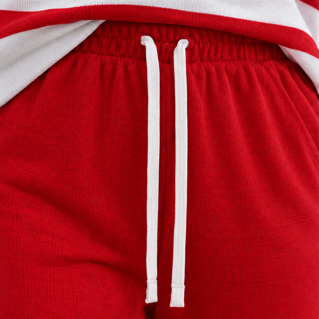 Avkopplande loungewear för kvinnor bestående av långärmad tröja och mjukisset