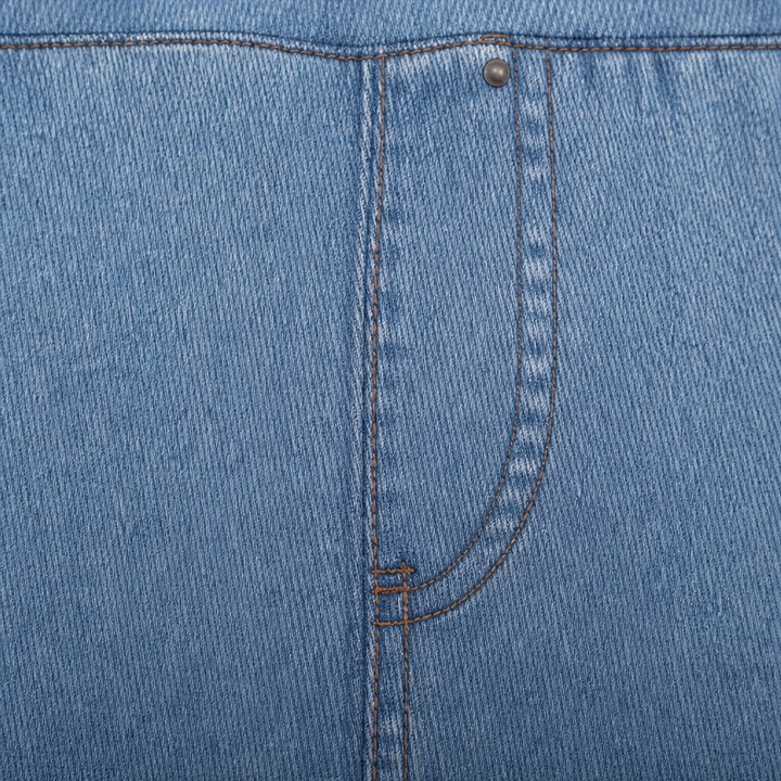 Grå vardagsjeans med stretch bakifrån