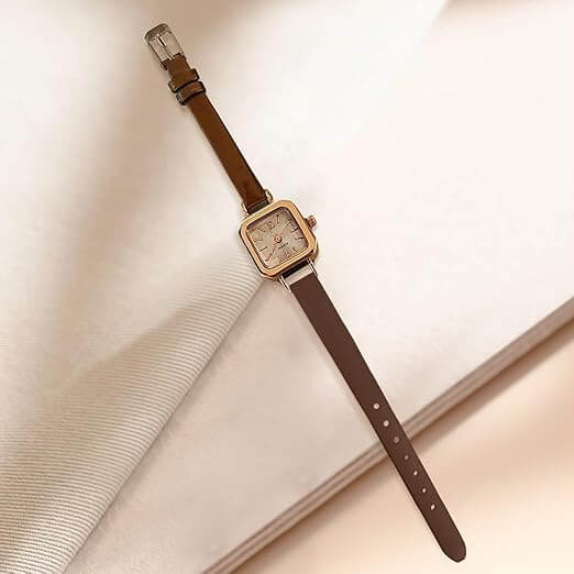 Elegant Klocka med Rem