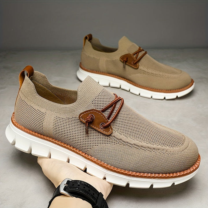 Grå slip-on sportskor för herrar i modern och stilren design