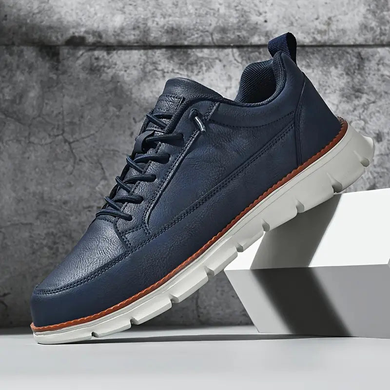 Snygga blå sneakers för män i läder