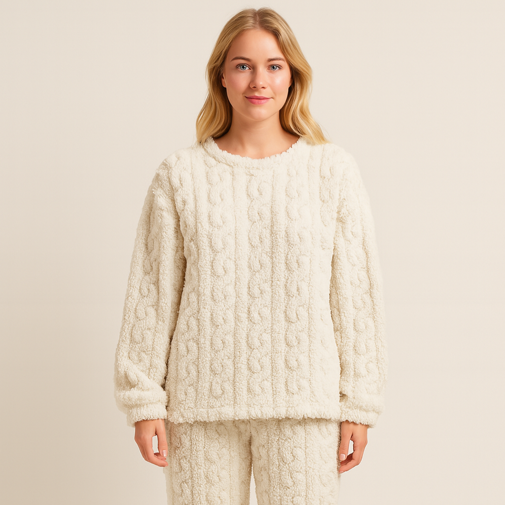 Dam Amy pyjamas med långa ärmar, mysig och bekväm. Perfekt tvådelat set för avkopplande nätter.