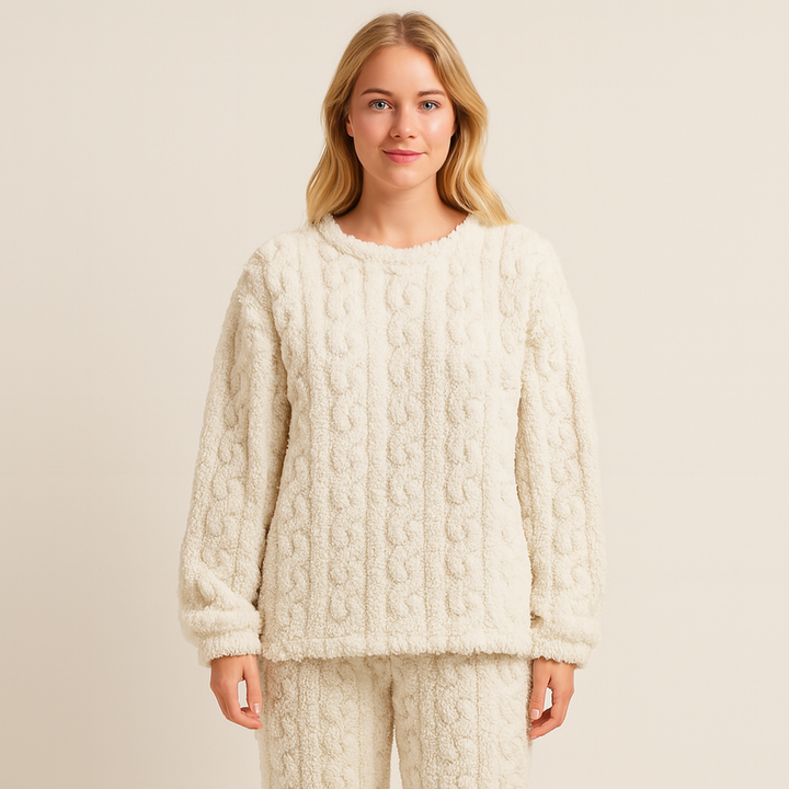 Mjuk långärmad dam pyjamas, tvådelat set. Idealisk för mysiga kvällar och som nattplagg.
