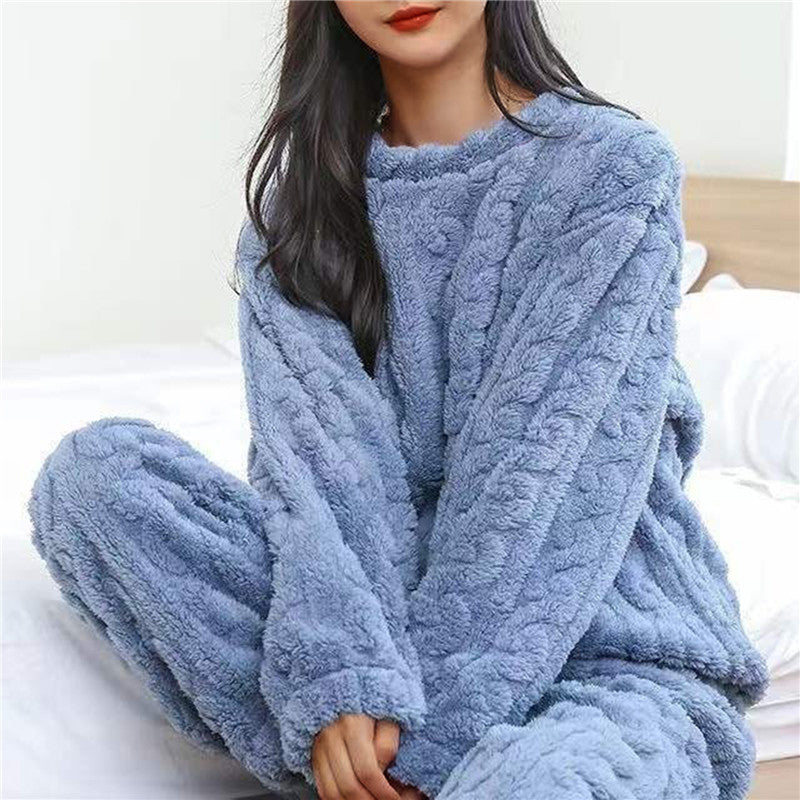 Dam pyjamas med långa ärmar, bekvämt set för höst och vintermys. Skön loungewear för avkoppling.