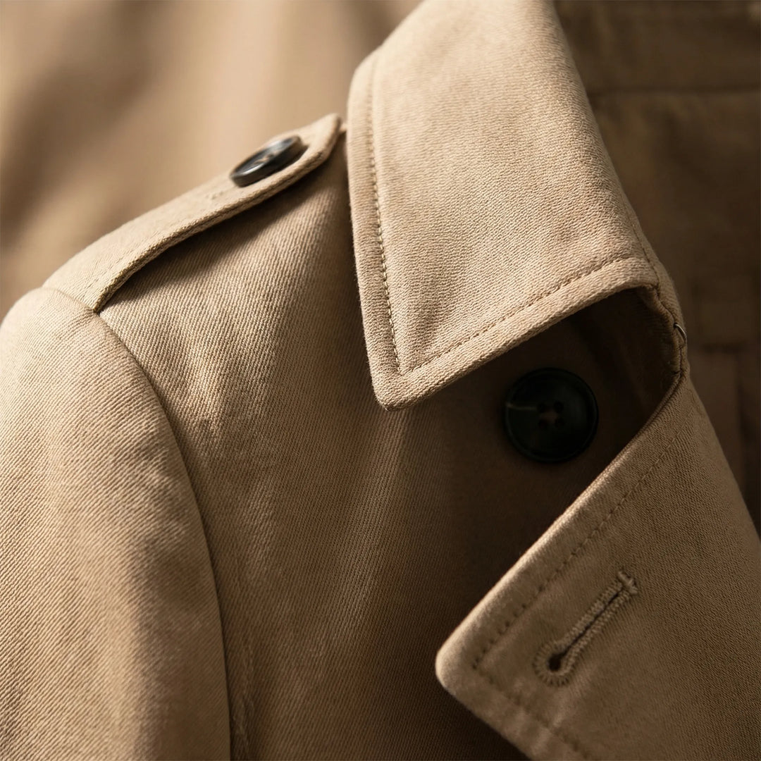 Elegant vår- och höstkappa: Lång dam trenchcoat Alexandra. Klassisk stil med bälte.