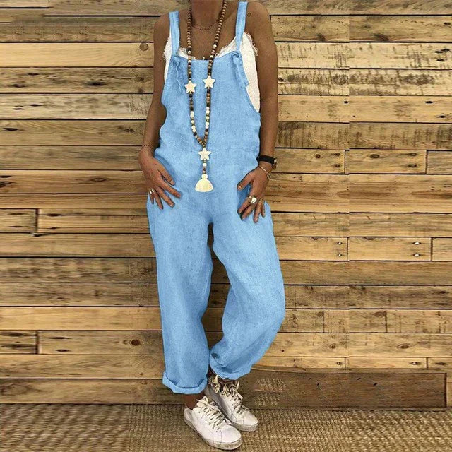 Retroinspirerade damhängselbyxor i bekvämt material. Perfekta för en avslappnad men stilfull sommaroutfit.