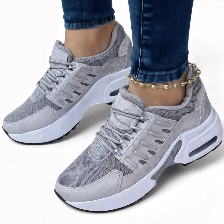 Färgglada dam sneakers med halkfri sula. Bekväma fritidsskor som ger stöd för vardag och promenader.