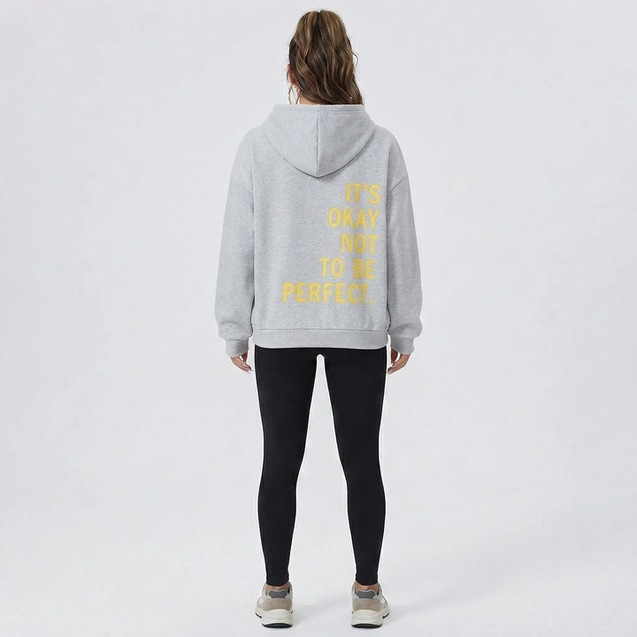 Detaljbild huvan på damtröja Charlie. Funktionell och mysig hoodie.