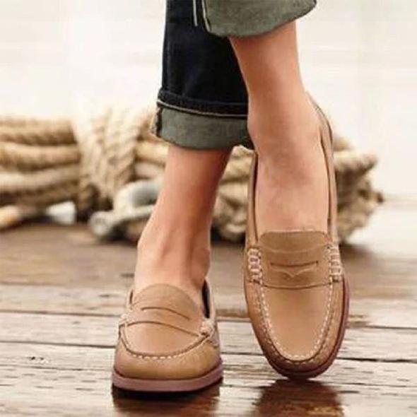 Khaki Dam Marcelline mode-loafers. Ortopediska skor som kombinerar elegant stil med överlägsen komfort för varje steg.