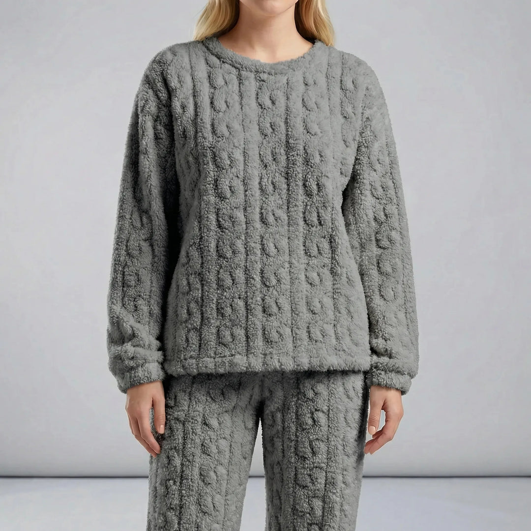Dam nattkläder: Långärmad pyjamas Amy. Mångsidigt hemmaplagg och loungewear för kvinnor, maximal bekvämlighet.